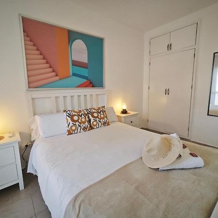 El Estudio De La Playa Benalbeach Vistas Al Mar بينالماذينا المظهر الخارجي الصورة