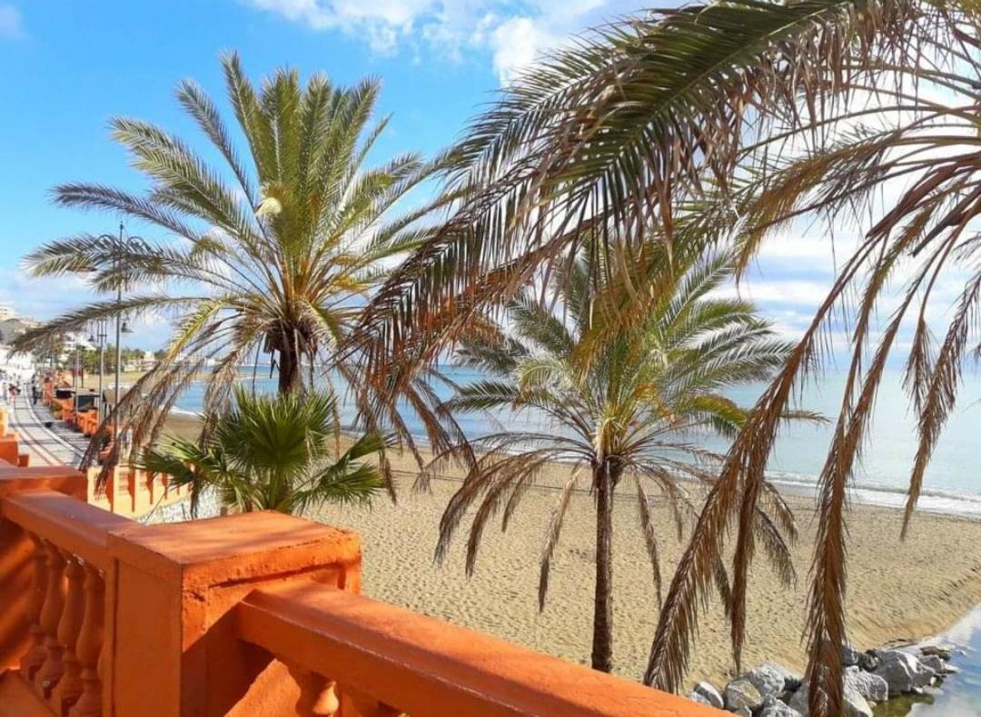 El Estudio De La Playa Benalbeach Vistas Al Mar بينالماذينا المظهر الخارجي الصورة