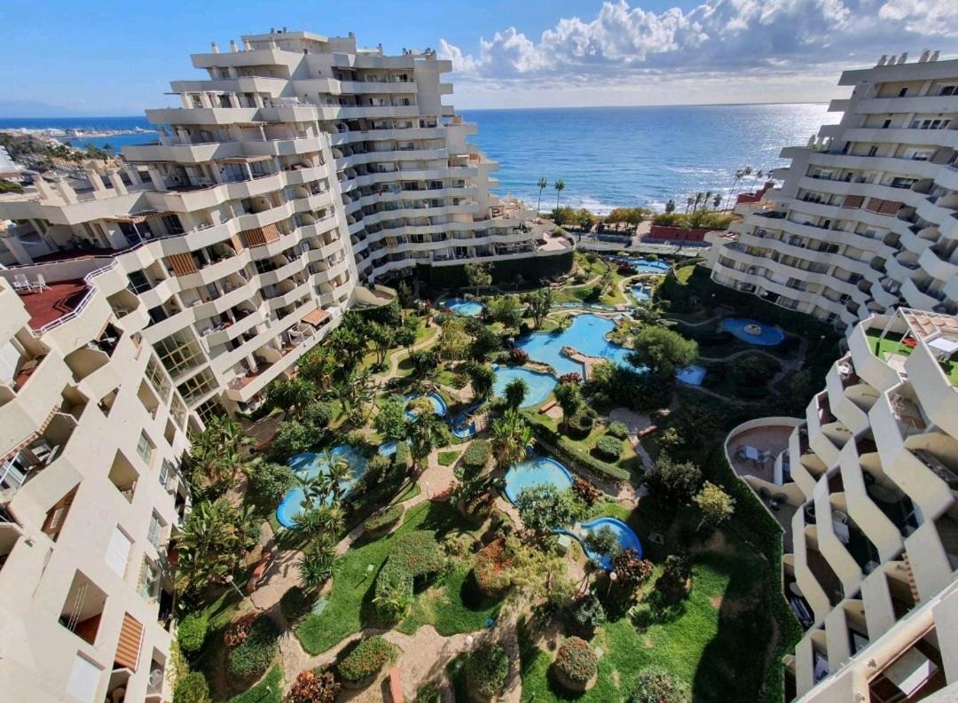 El Estudio De La Playa Benalbeach Vistas Al Mar بينالماذينا المظهر الخارجي الصورة