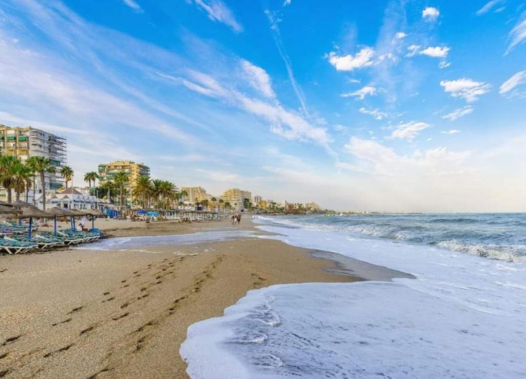 El Estudio De La Playa Benalbeach Vistas Al Mar بينالماذينا المظهر الخارجي الصورة