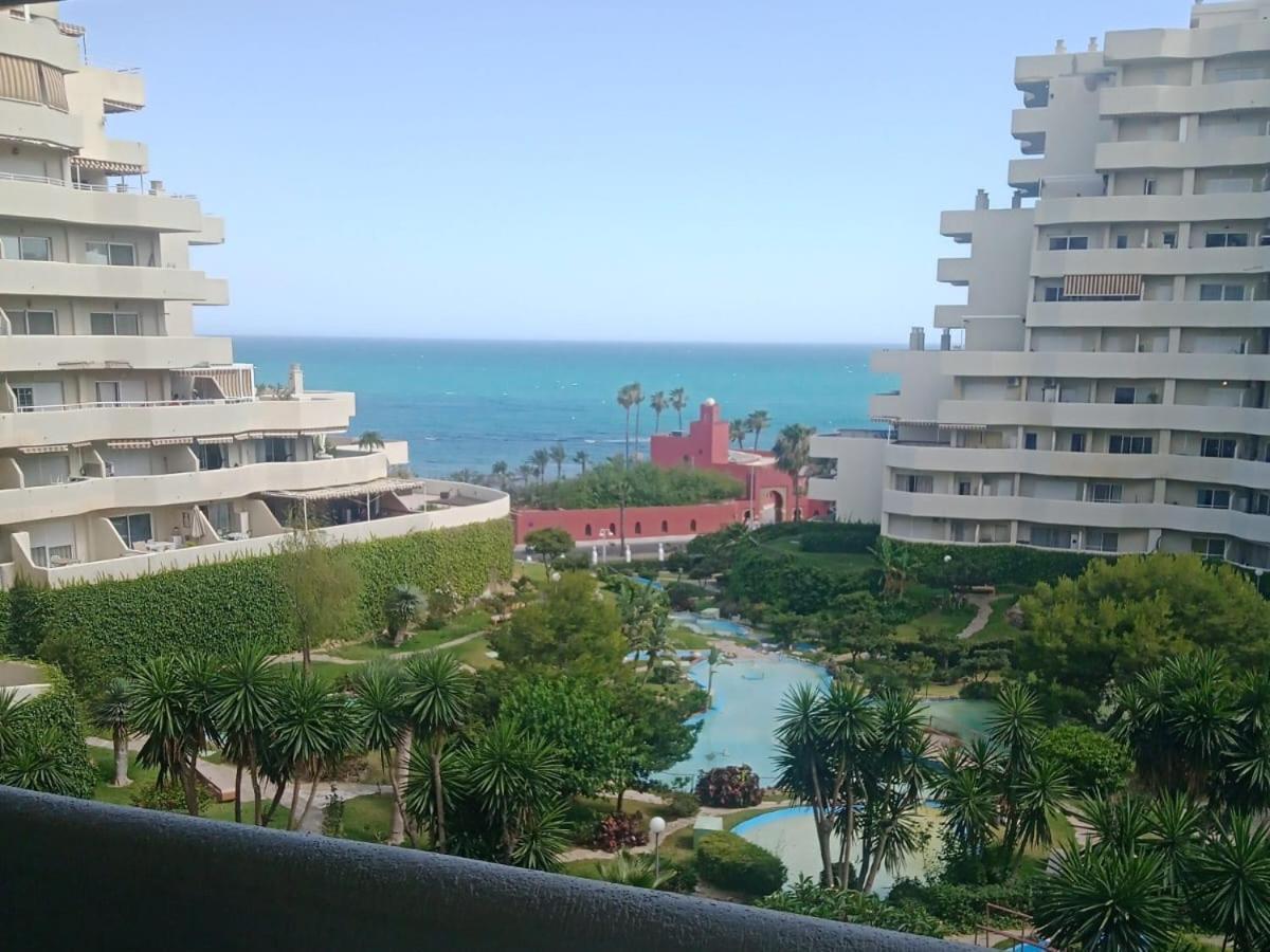 El Estudio De La Playa Benalbeach Vistas Al Mar بينالماذينا الغرفة الصورة