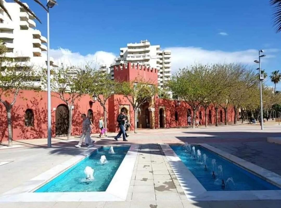El Estudio De La Playa Benalbeach Vistas Al Mar بينالماذينا المظهر الخارجي الصورة