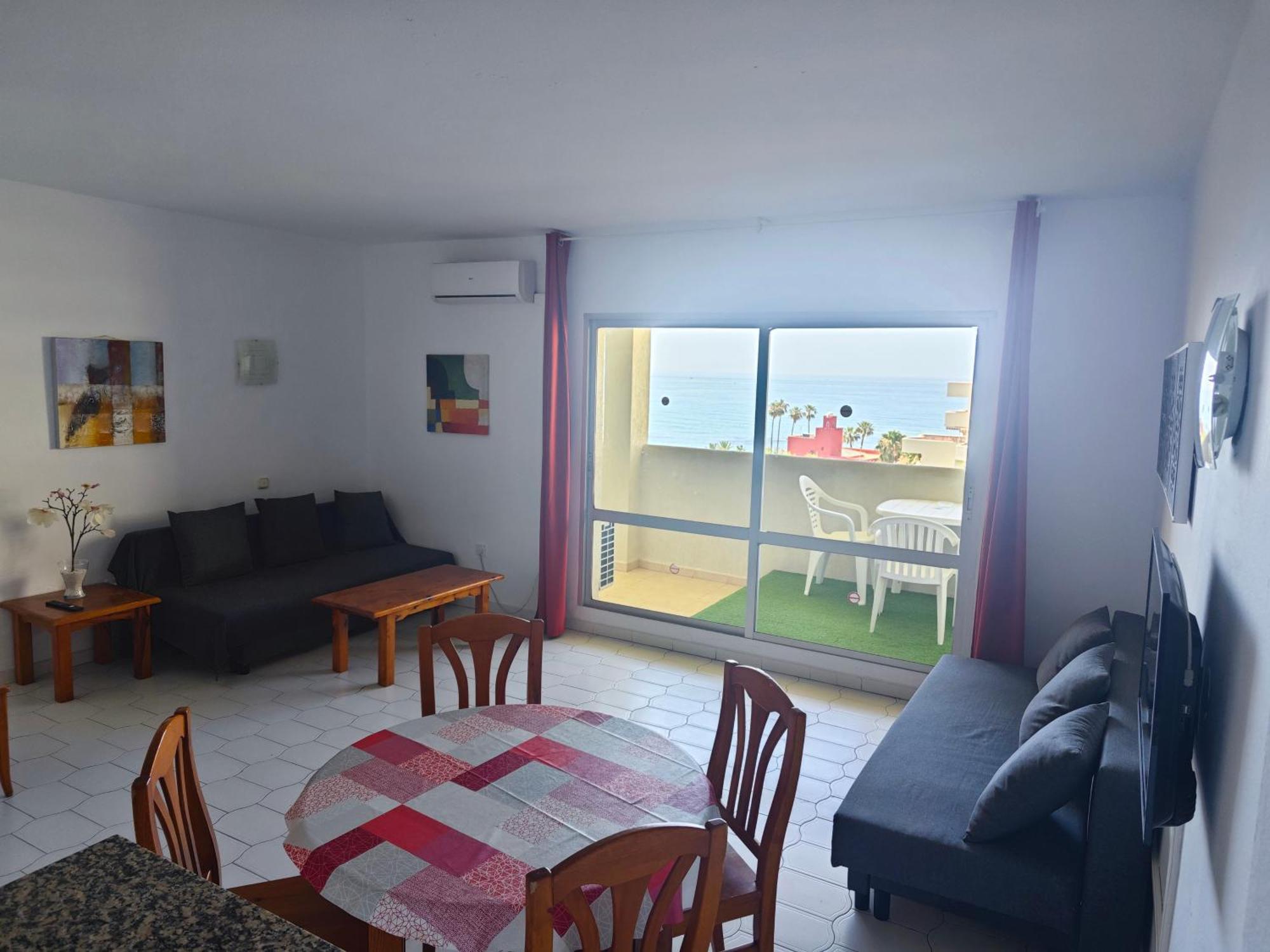 El Estudio De La Playa Benalbeach Vistas Al Mar بينالماذينا الغرفة الصورة